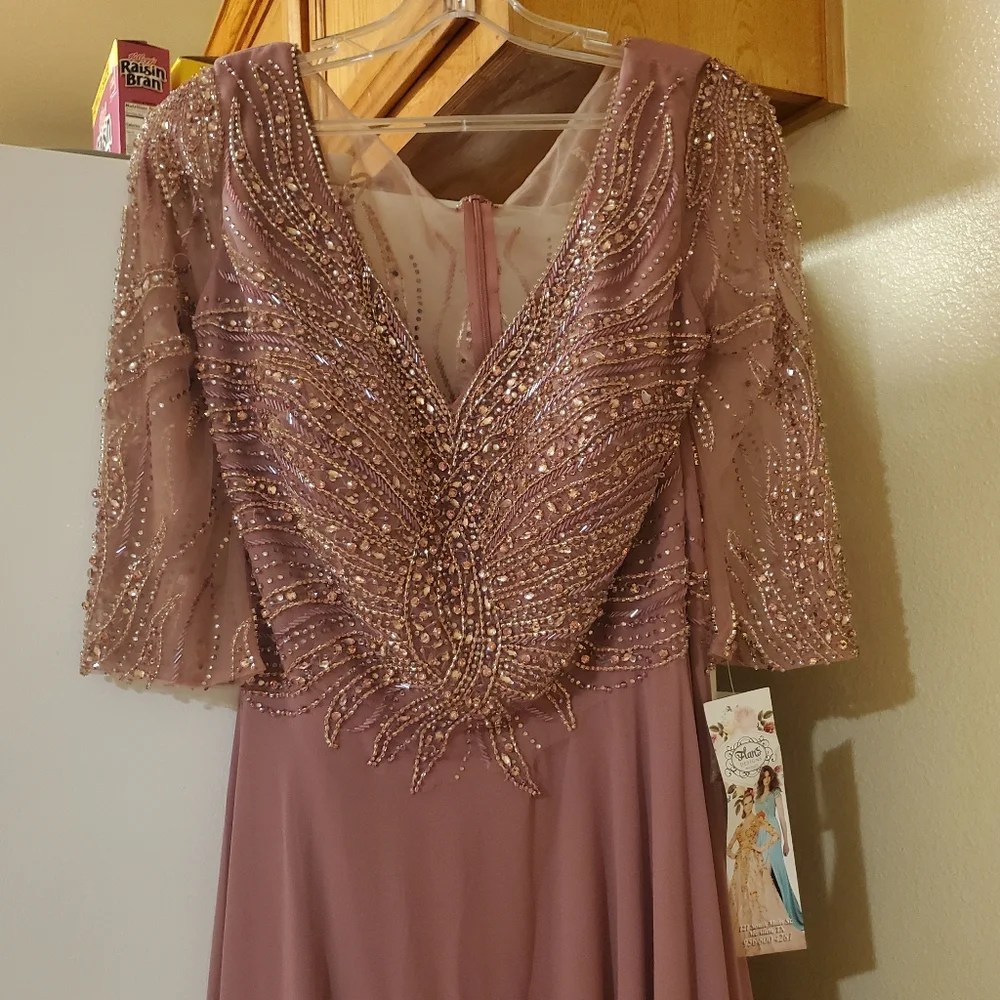 New Pink Dress - Picture 4 of 11